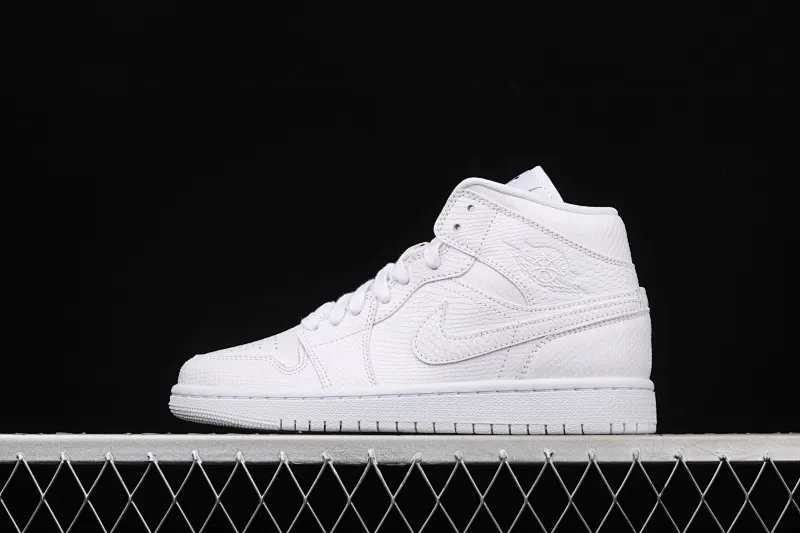 All categories Air Jordan Jordan series basketball shoes Air Jordan 1 Mid Air Jordan 1 Mid AJ1 Joe 1 snake pattern white mid-top basketball shoes series BQ6472-110